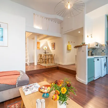 Charming Garden In Le Marais Apartment Paris